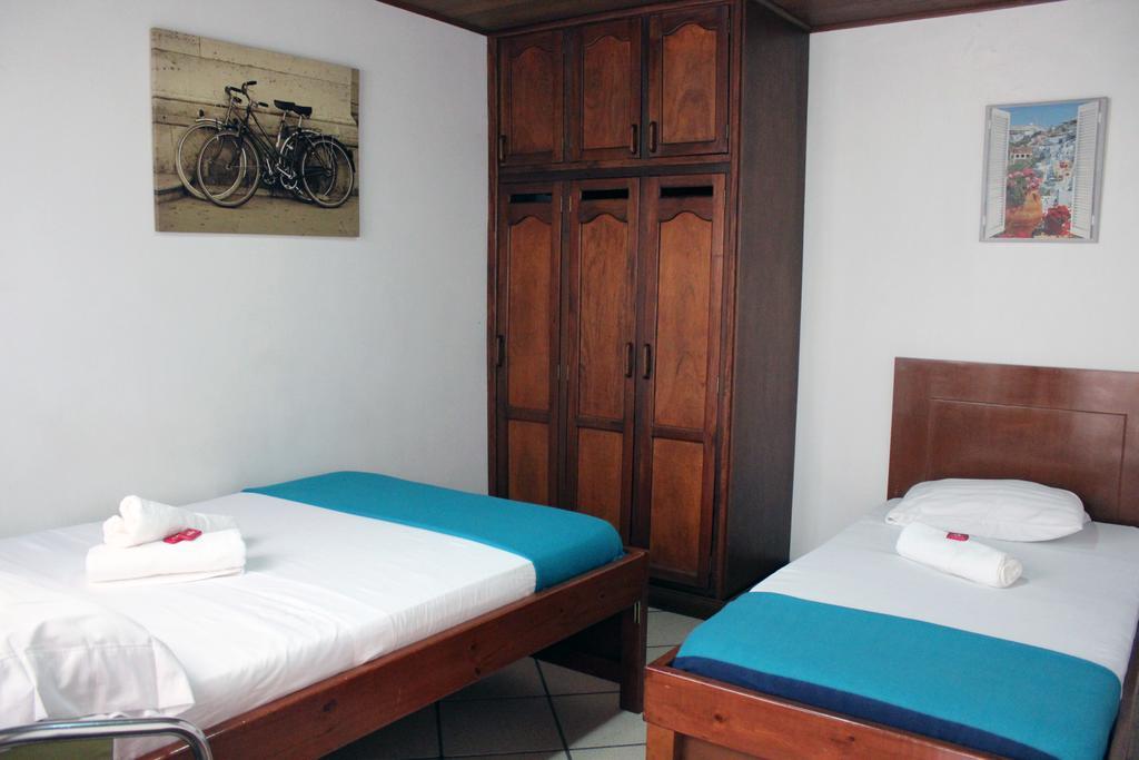 Pasadena Hostel Cali Room photo